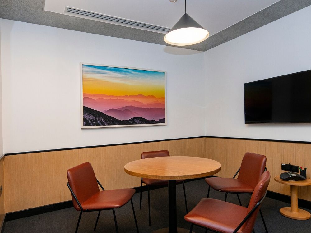 RMZ-Latitude-Commercial-8A-Conference-Room