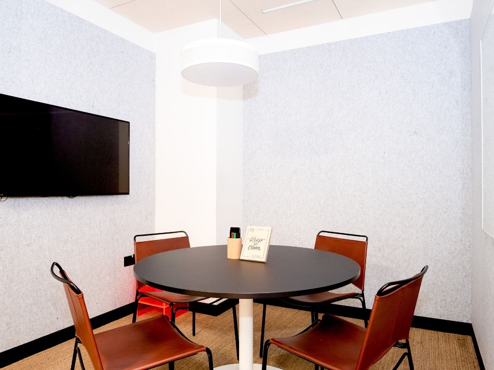 Salarpuria-Magnificia-12A-Boardroom