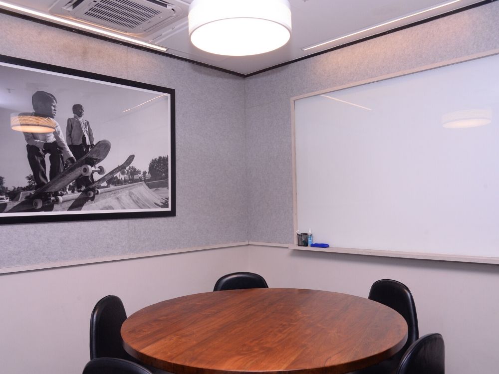 Galaxy-5E-Conference-Room